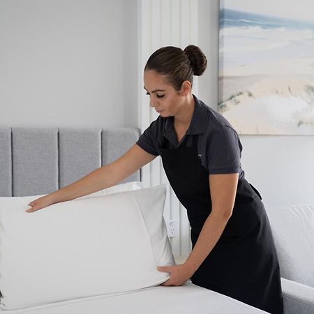 Belmoral Corporate Suites (Adults Only) Таунсвилл Экстерьер фото