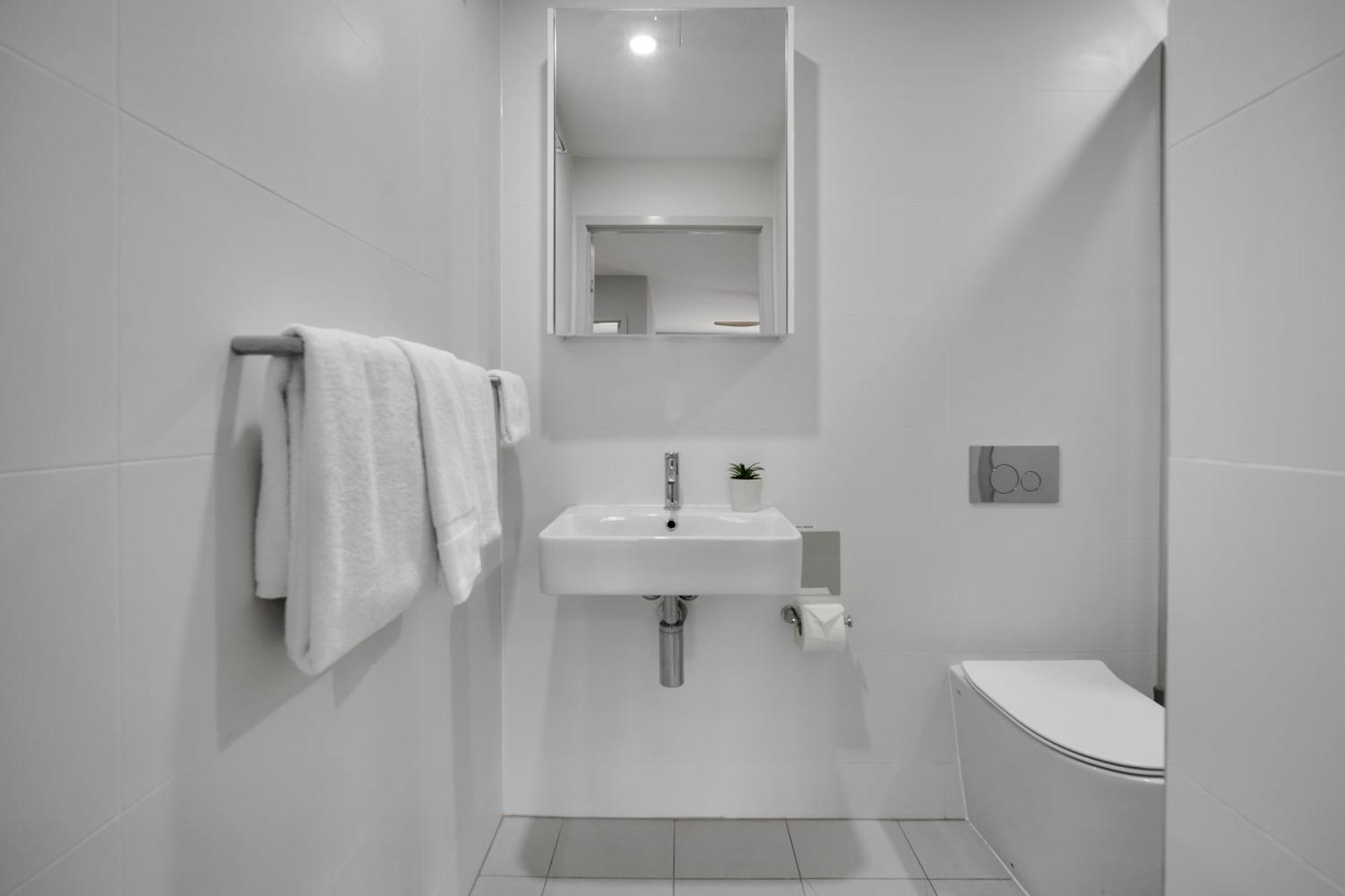 Belmoral Corporate Suites (Adults Only) Таунсвилл Экстерьер фото