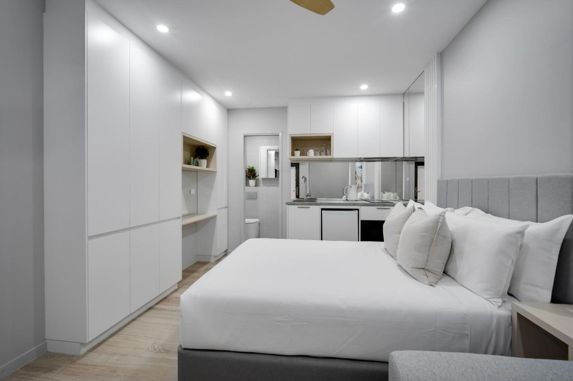 Belmoral Corporate Suites (Adults Only) Таунсвилл Экстерьер фото